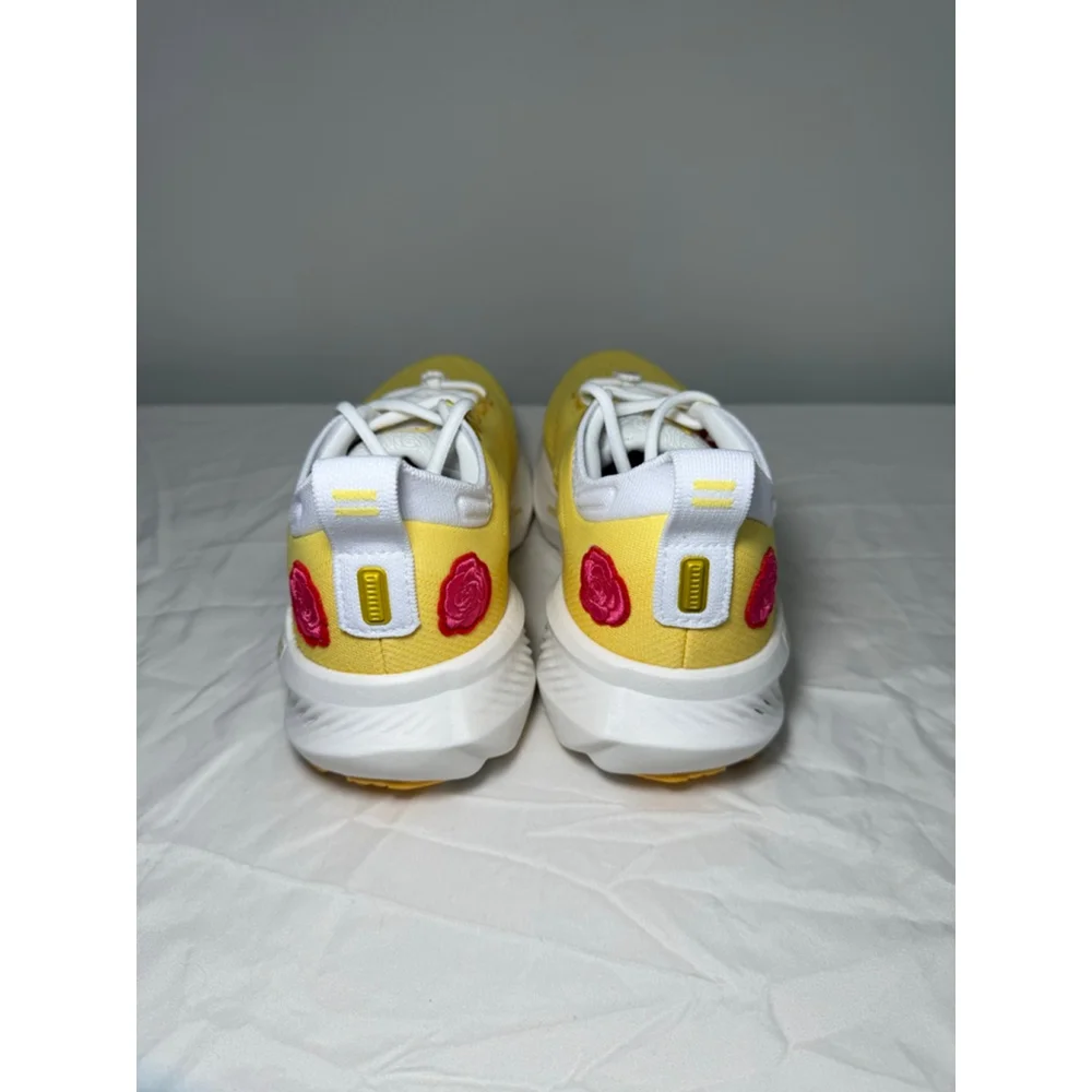 RunDisney Brooks Glycerin 23 Belle Shoes Yellow 8 NWT